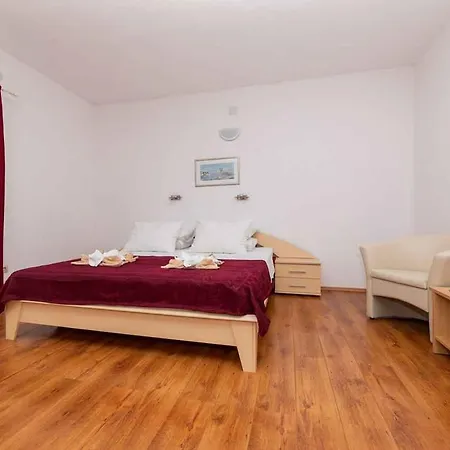 Appartamento In Vrbnik/insel Krk 13606 *