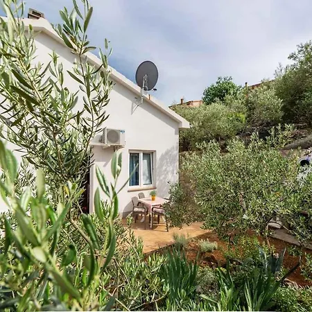 In Vrbnik/insel Krk 13606 Appartamento *